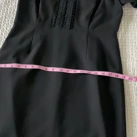 Classic LBD with an edge - Picture 8 of 10